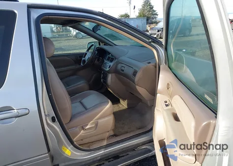 2002 Toyota Sienna Xle from USA, damaged, VIN 4T3ZF13C02U481903